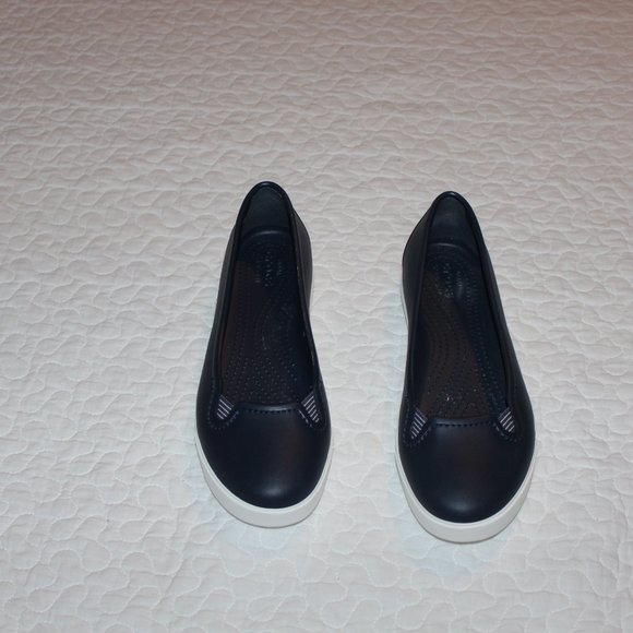 CROCS slip-on loafer - Picture 2 of 9